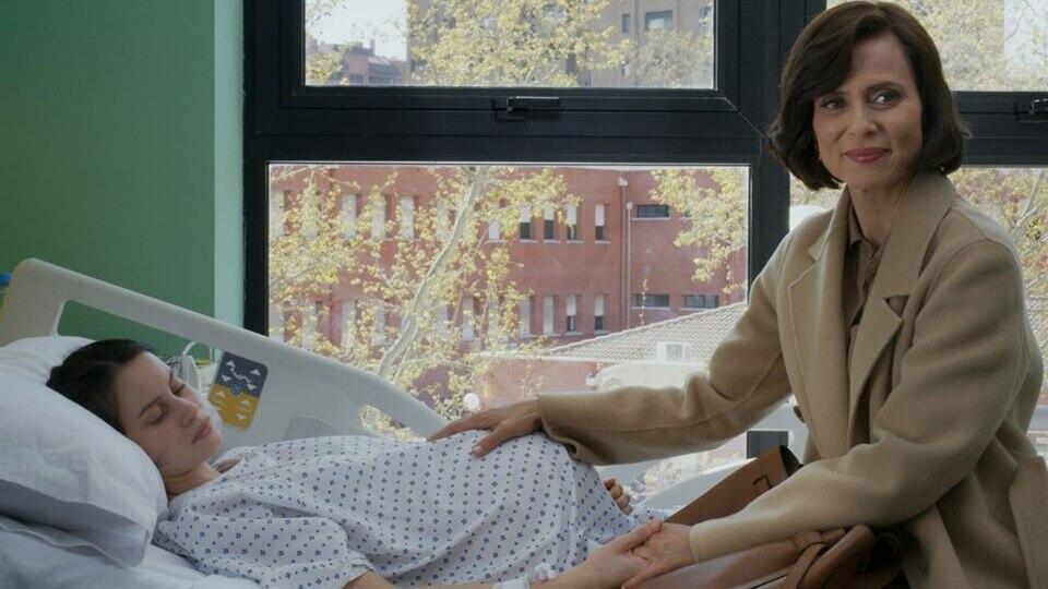Still 3 uit de film Madres Paralelas
